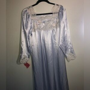 Sarah Belle Nightgown BNWT Size Small